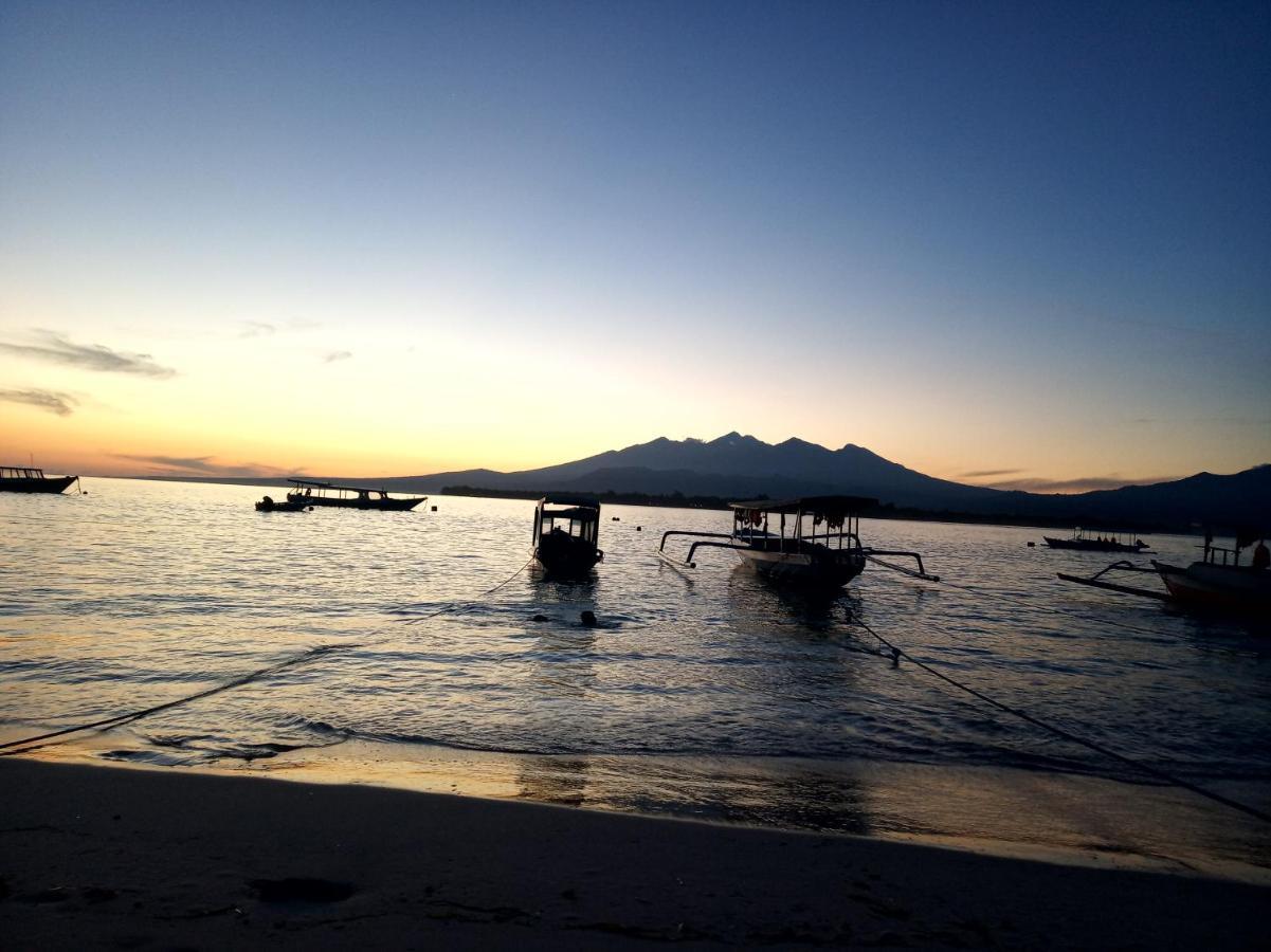Cnunk Bungalow Gili Meno Exterior photo